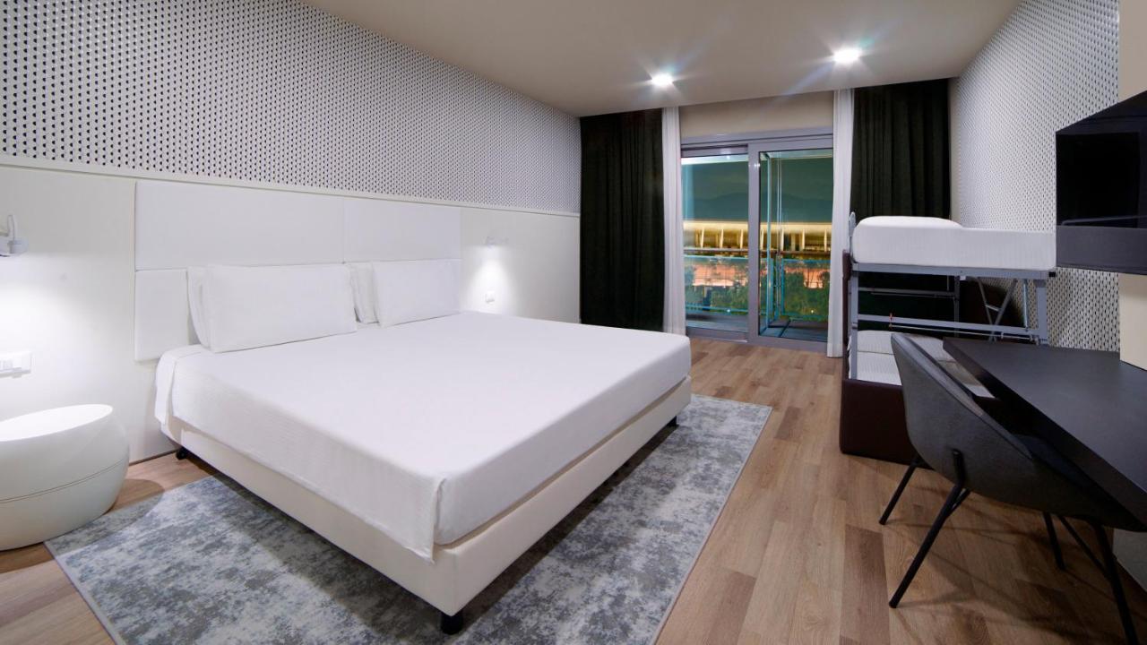 Holiday Inn Nola - Naples Vulcano Buono By Ihg Ngoại thất bức ảnh